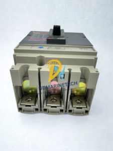 Bottom Terminals of Merlin Gerin TM40D MCCB Bottom view of the Merlin Gerin 40A circuit breaker highlighting the clean, unused copper terminal pads and thermal-magnetic trip adjustment zone.