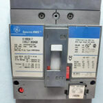 Technical label and LSI rating plug specifications on GE SFHA36AT0250 breaker