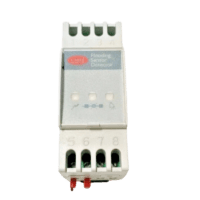 Top view of Carel FLOE000010 flooding sensor detector showing status LEDs