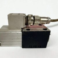 Direct-operated Moog D633-7205 Servo Valve A08KA4M0VAJ for industrial automation