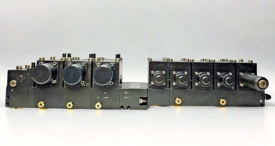 Hawe Hydraulik SLF 5-ZPL 53 Valve Actuator Side View Front view of Hawe Hydraulik SLF 5-ZPL 53 proportional directional spool valve bank showing electro-proportional actuators and manifold mounting block.