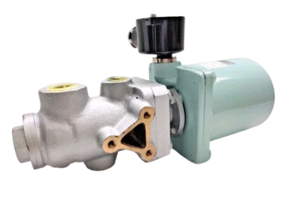 Kaneko Sangyo M208D Mounting Flange Detail Underside view of Kaneko Sangyo M208D valve showing the triangular mounting flange and internal porting for turbine oil applications.