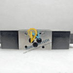 Parker D1VW004CNYW91 bottom view showing 4-port CETOP 03 mounting pattern and O-ring seals for ndmarinetech.com.