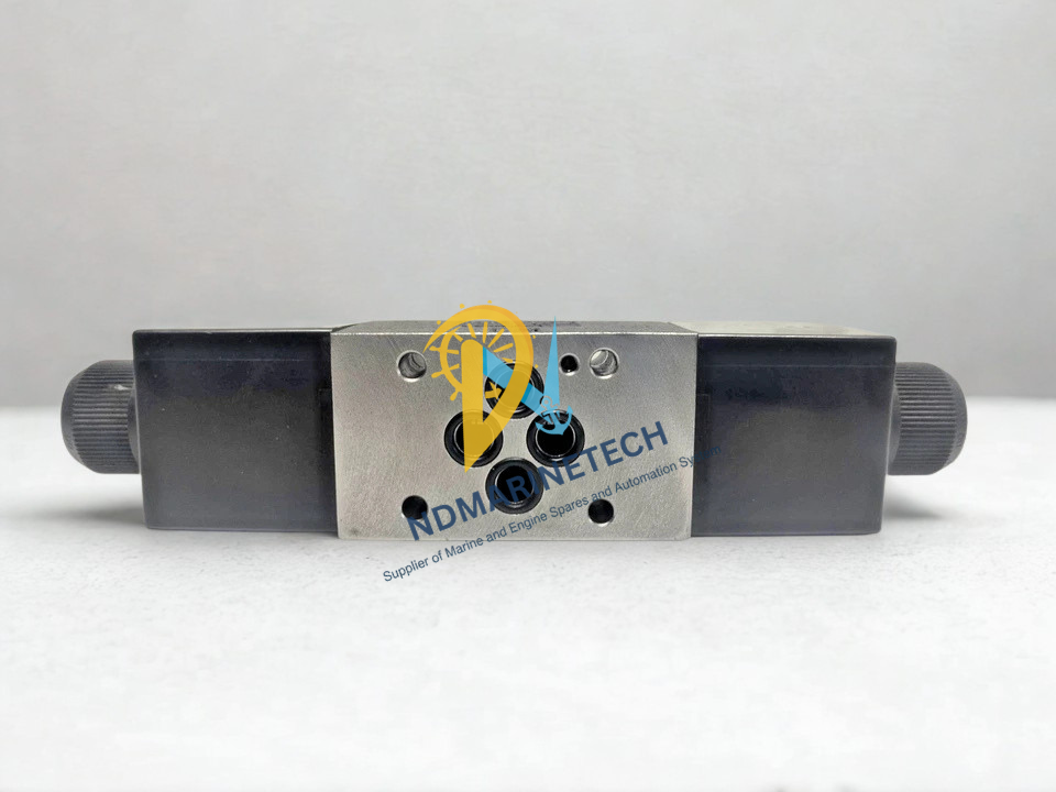 Parker D1VW004CNYW91 Valve Parker D1VW004CNYW91 bottom view showing 4-port CETOP 03 mounting pattern and O-ring seals for ndmarinetech.com.