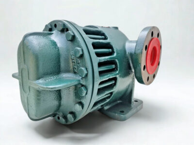 Roper 1F-150 Pump Rear Housing Detail Rear view of the Roper 1F-150 pump showing the cast iron housing, bolt pattern, and ribbed cooling surface.