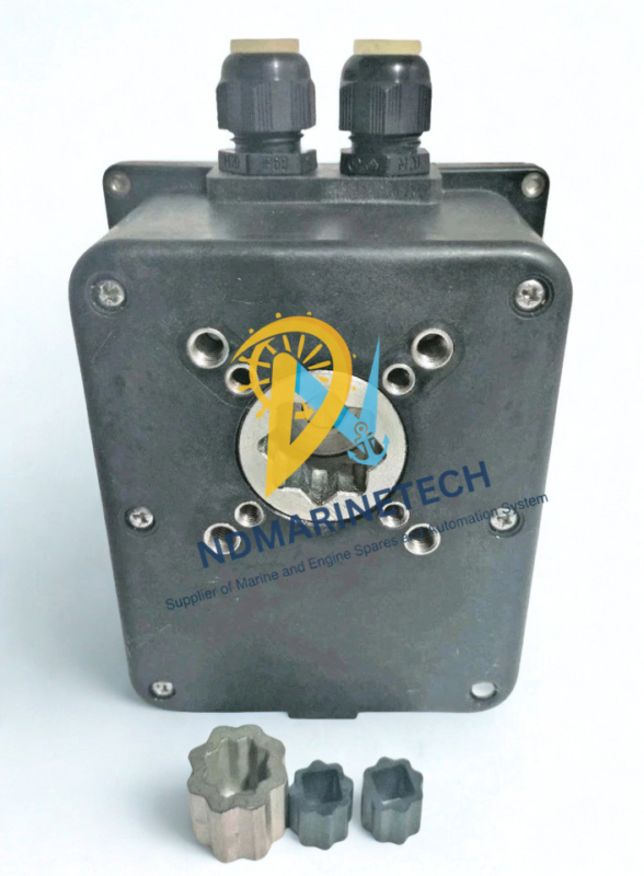 Valpes ER35 ISO 5211 Mounting and Drive Adapters Underside of Valpes ER35.933S-5 showing ISO 5211 mounting interface and various star-drive adapters for valve stem connection.