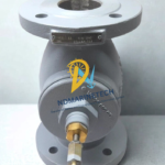 Front view of Honeywell V5016A1127 2-way flanged globe valve with brass stem assembly, showing the Centra nameplate on the upper flange.