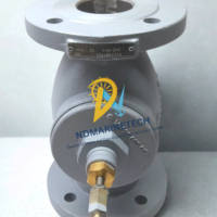 Front view of Honeywell V5016A1127 2-way flanged globe valve with brass stem assembly, showing the Centra nameplate on the upper flange.
