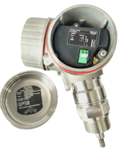 Loop-Powered Electrical Terminals & Internal Spare Parts Matrix – Endress+Hauser FMP57 Open terminal compartment of Endress+Hauser 71082677 level sensor exposing the internal 2-wire 4-20mA HART connection block, wiring configuration label, and unthreaded heavy-duty metal enclosure cover.