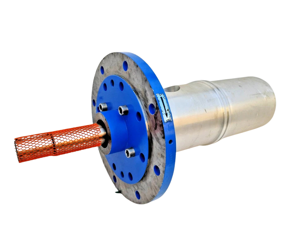 Leistritz L3ME-090 152 IFOGOO-W Drive shaft end with blue mounting flange of Leistritz L3ME-090/152 IFOGOO-W positive displacement pump cartridge.