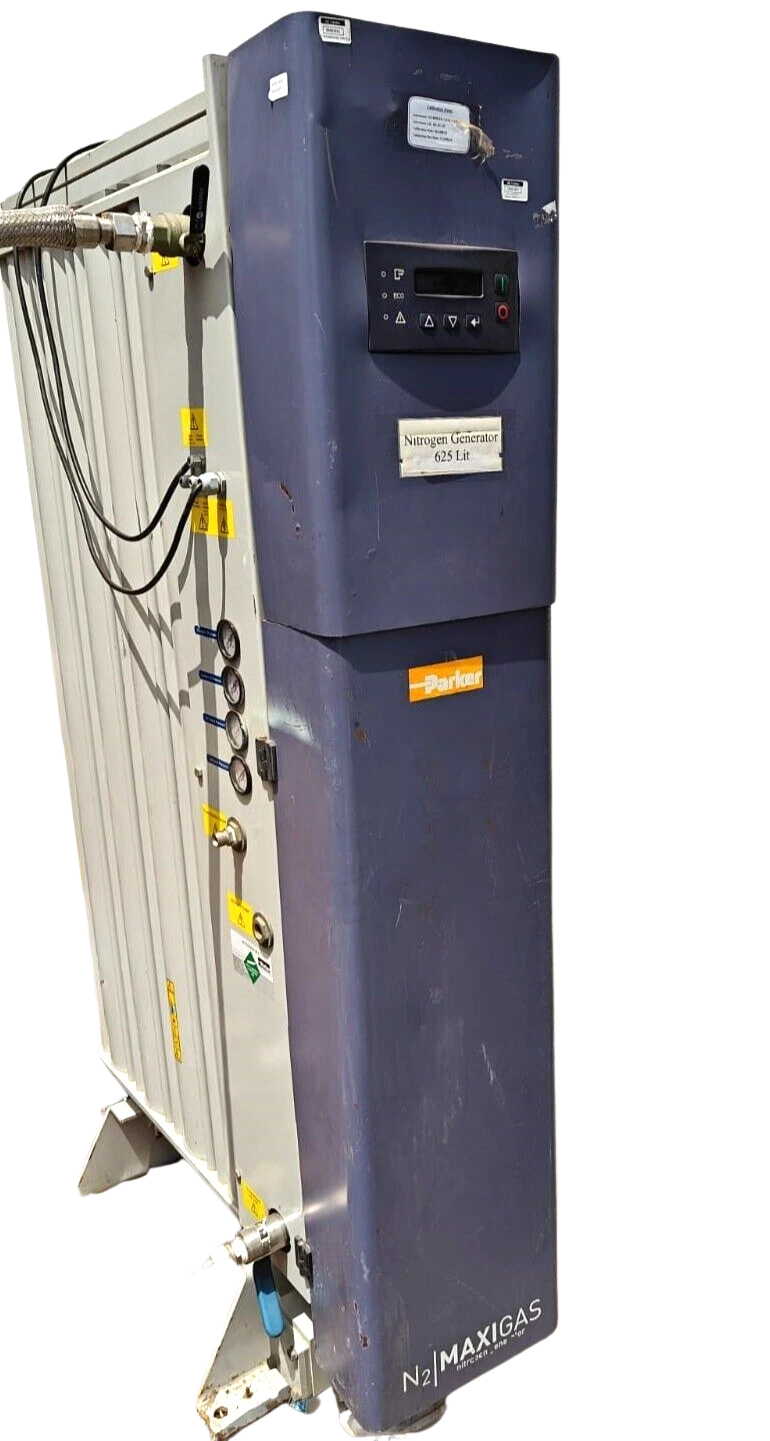Parker MAXIGAS108 Nitrogen Generator Parker MAXIGAS108 PSA Nitrogen Generator 625 Lit Structural Volume assembly featuring industrial digital control interface and integrated pressure gauges.