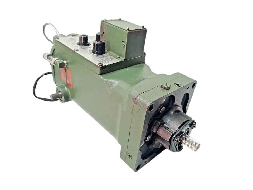 Woodward UG-8 Governor Rear angle view of Woodward UG-8 Governor showing drive shaft and mounting flange