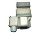 Barksdale DPD1T-A150SS-LV pressure switch side profile and mounting bracket
