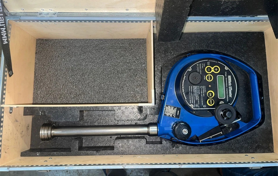 Honeywell Hermetic Gtex UTImeter1 Honeywell HERMetic UTImeter Gtex portable gauging tape in protective wooden storage case