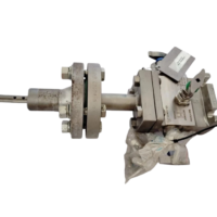 Side view of Intra-Automation Itabar 150546740 flow sensor profile and manifold body