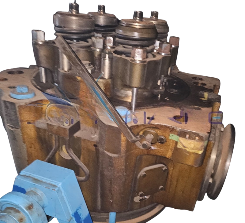 MAN B&W L58-64 Cylinder Head MAN B&W L58/64 marine engine cylinder cover assembly IMO-0690