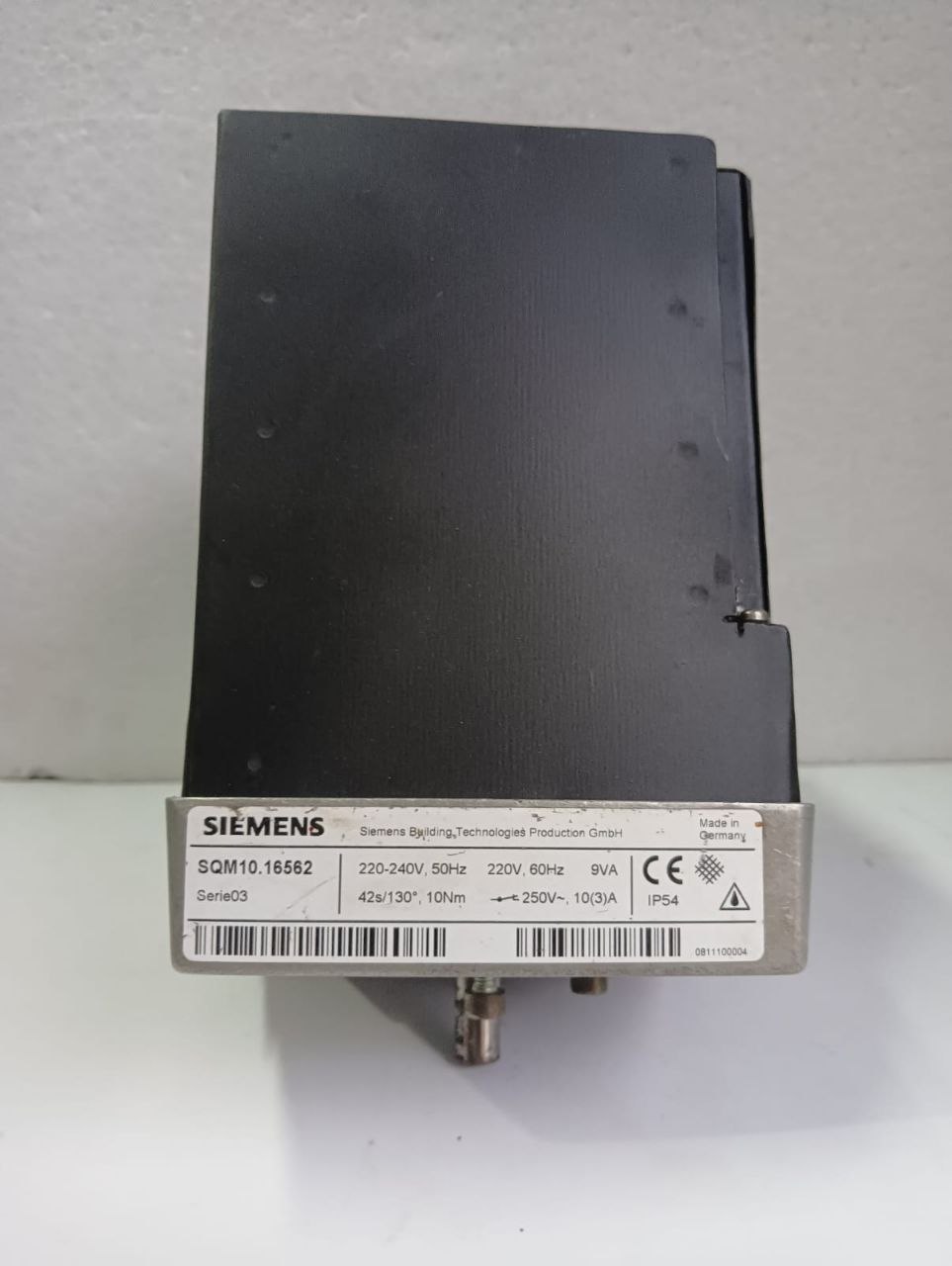 siemens SQM10.16562 servo motor actuator Siemens SQM10.16562 reversible servo motor actuator with 220-240V 10Nm specification label