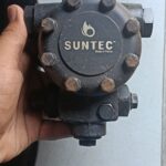 Suntec E7NC-1069-7P heavy fuel oil gear pump end cover and port view