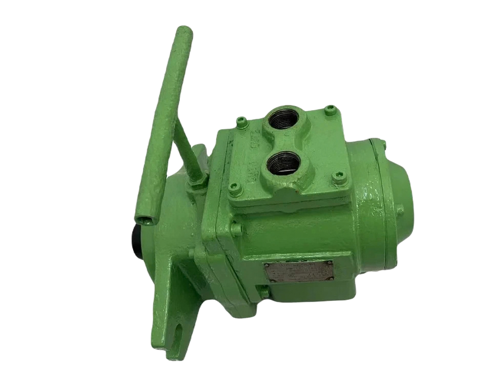 Japan Air Motor JAM-8PE-1200SR6 High-angle perspective of Japan Air Motor JAM-8PE-1200SR industrial air motor body and top control handle.