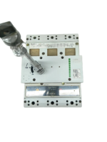 Front view of Moeller NZM10-630H 630A circuit breaker and ZM-630 trip unit