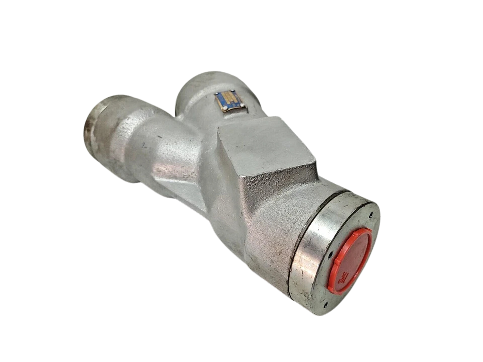 Hydraulic Filter YWU-100X180J Hydraulic suction filter YWU-100X180J angled view with 1-1/4 inch dust cap