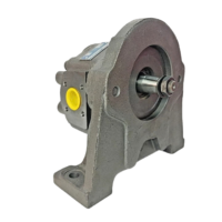 Drive shaft side view of Kracht KP2/32 S1XA K00 4DL1 gear pump mounted on cast iron foot bracket with port cover.