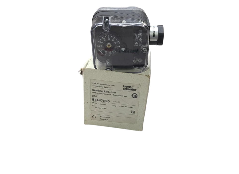 Krom Schroder DG50T 84447820 Pressure Switch Krom Schroder DG50T 84447820 gas pressure switch with clear dial cover on packaging box