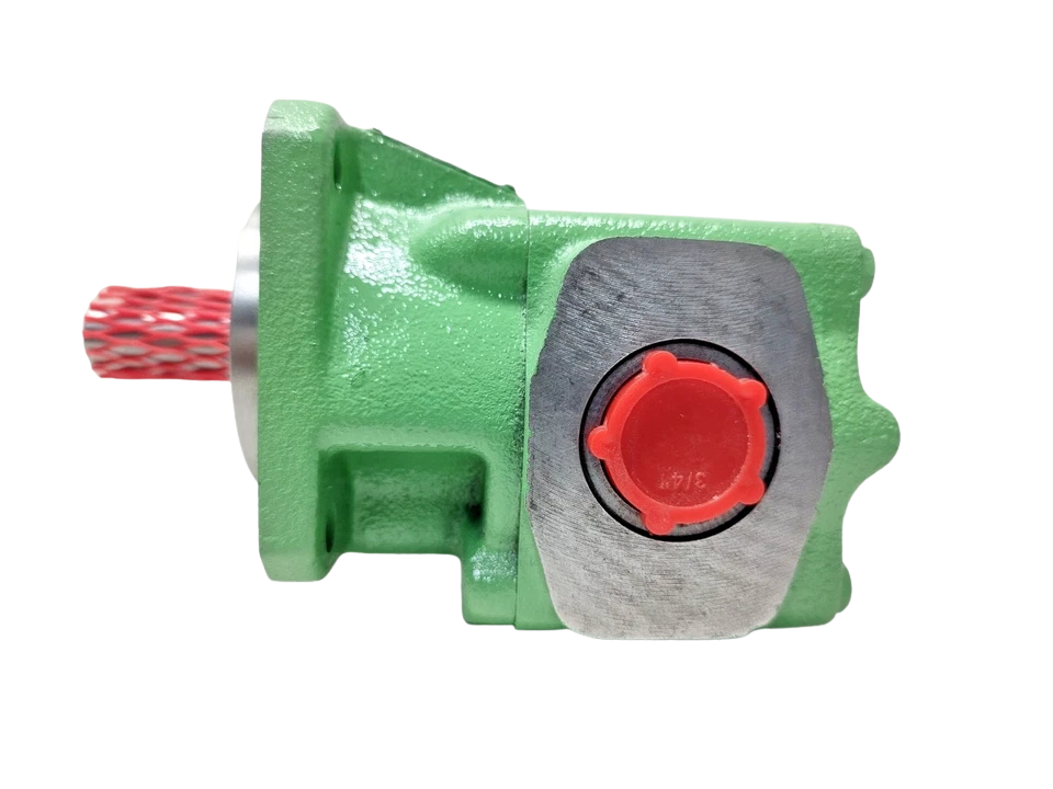Rickmeier R25-8 FL-Z hydraulic gear pump Rickmeier R25/8 FL-Z hydraulic gear pump side view with protective shaft sleeve and port cap