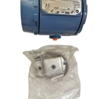 Rosemount 3144P temperature transmitter housing with stainless steel B4 mounting bracket kit